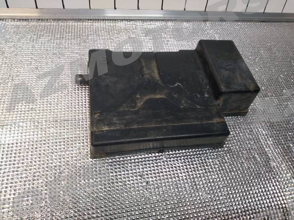 -OCCASION- COUVERCLE DE BATTERIE (NOIR BRUT) KYMCO
Utiliser les pièces d origine constructeur Kymco garantit le fonctionnement optimal de votre Kymco Maxxer, CV3, Agility, AK550, X-Town ou DTX,consultez nos éclatés, microfiches et schémas de pièces pour trouver votre référence -OCCASION- COUVERCLE DE BATTERIE (NOIR BRUT) KYMCO