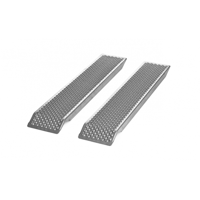 HUSQVARNA RAMPES 2M Pour tracteurs - Poids maxi 1000 kg RAMPES 2M POUR TRACTEURS - POIDS MAXI 1000 KG RAMPES DE CHARGEMENT DROITES,200X1500X35 HUSQVARNA origine HUSQVARNA -DISPO