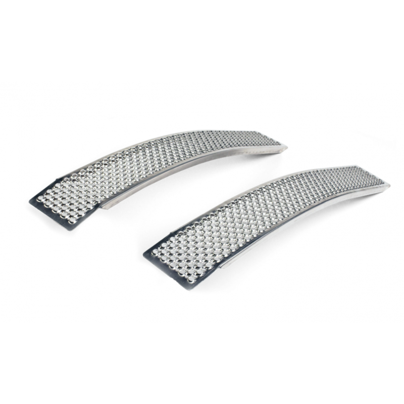 HUSQVARNA RAMPES 2M Pour tracteurs - Poids maxi 1000 kg RAMPES  2M POUR TRACTEURS - POIDS MAXI 1000 KG RAMPES DE CHARGEMENT INCURVEES 200X1500X35 (LA PAIRE) < 450 KG UNBRANDED origine HUSQVARNA -DISPO