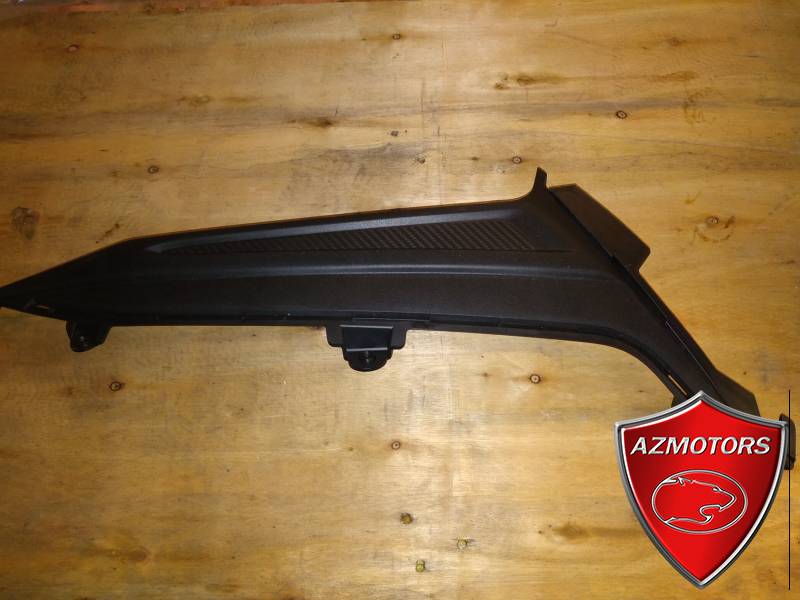 JUPE AVANT DROITE NOIR (KYMCO) OCCASION JUPE AVANT DROITE NOIR (XCITING) OCCASION origine KYMCO -DISPO