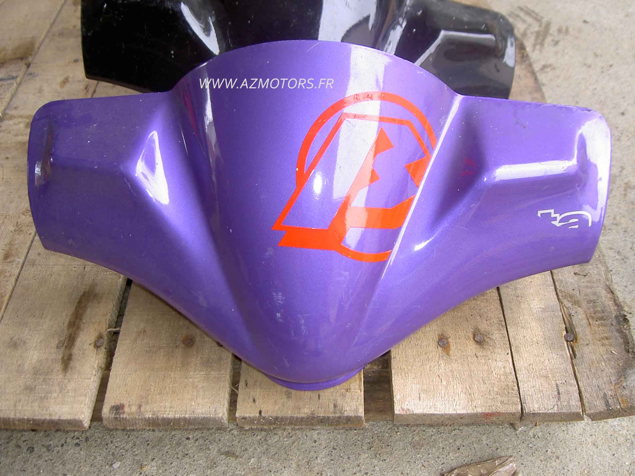 PIECE OCCASION
SCOOTER BETA  
CARéNAGE DE COMPTEUR DE
SCOOTER BETA ARK VIOLET BON ETAT