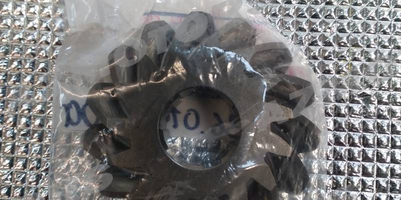 -OCCASION- PIGNON RENVOI D ANGLE NE SE DETAILLE PLUS PAR LE FOURNISSEUR