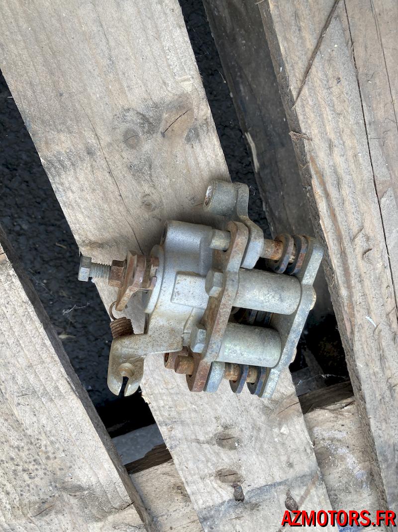 ETRIER FREIN DE PARKING POUR : HY210 / HY290 / HY310
ETRIER FREIN DE PARKING POUR : HY210 / HY290 / HY310