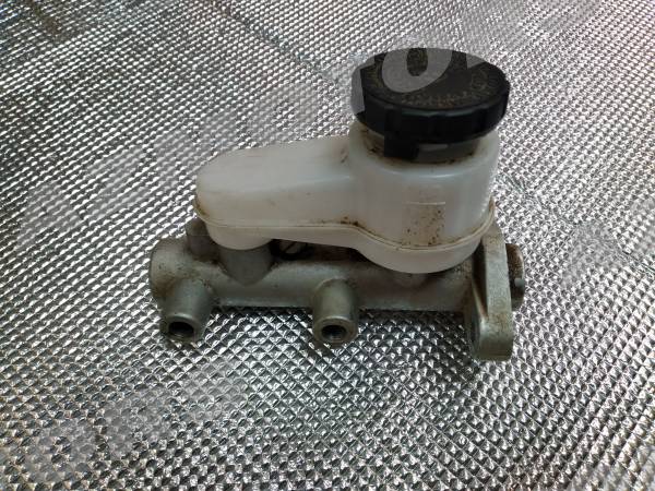 -OCCASION- MAITRE CYLINDRE REPARTITEUR HYTRACK JOBBER 300 4x2/4x4
-OCCASION- MAITRE CYLINDRE REPARTITEUR HYTRACK JOBBER 300 4x2/4x4