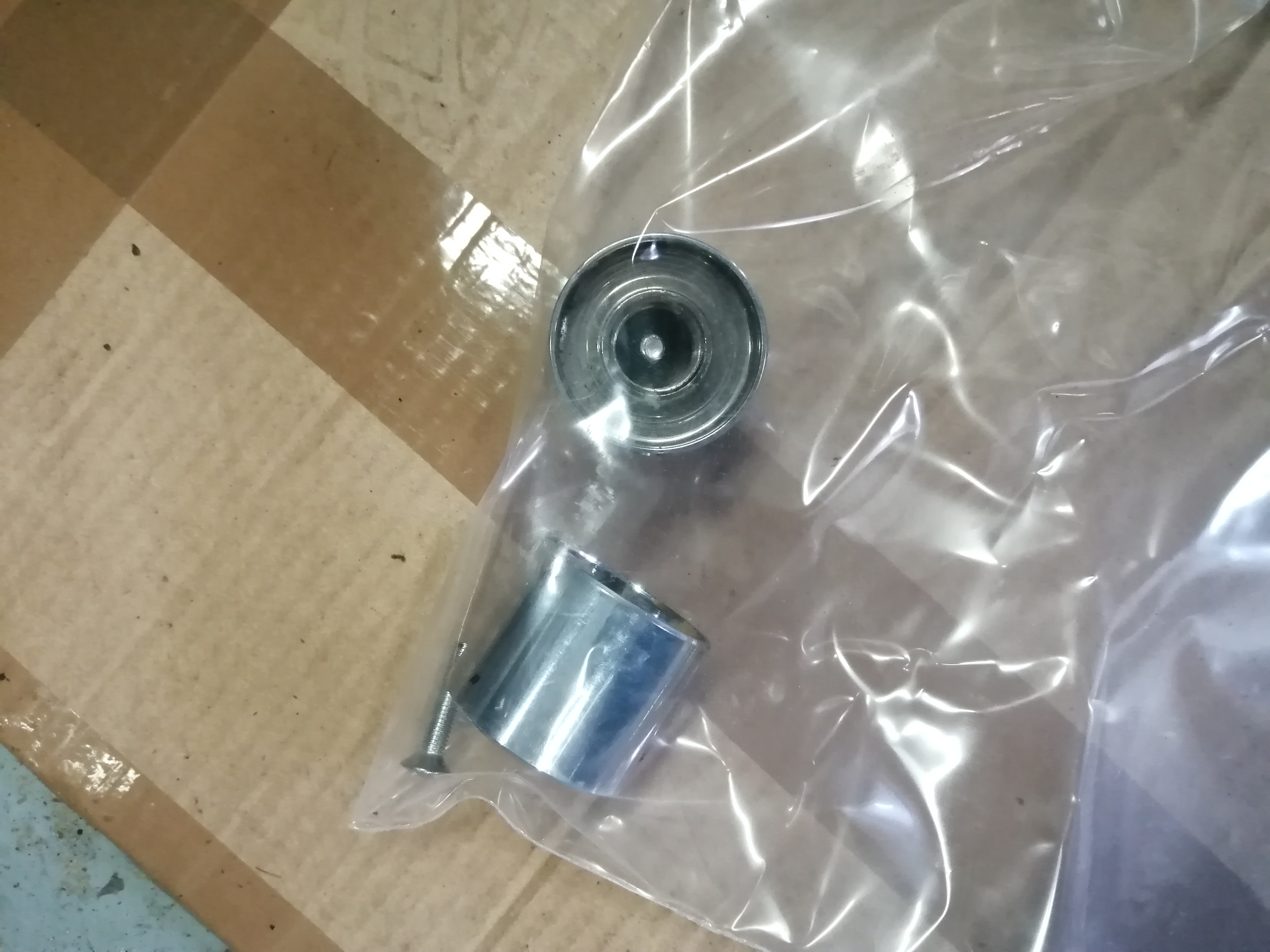 EMBOUTS DE GUIDON x2 EMBOUTS DE GUIDON x2 origine KYMCO 