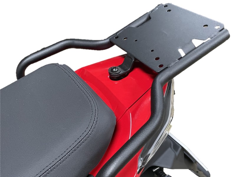 SUPPORT DE TOP CASE SUPER 8R  KYMCO SUPPORT DE TOP CASE SUPER 8R KYMCO origine KYMCO -DISPO