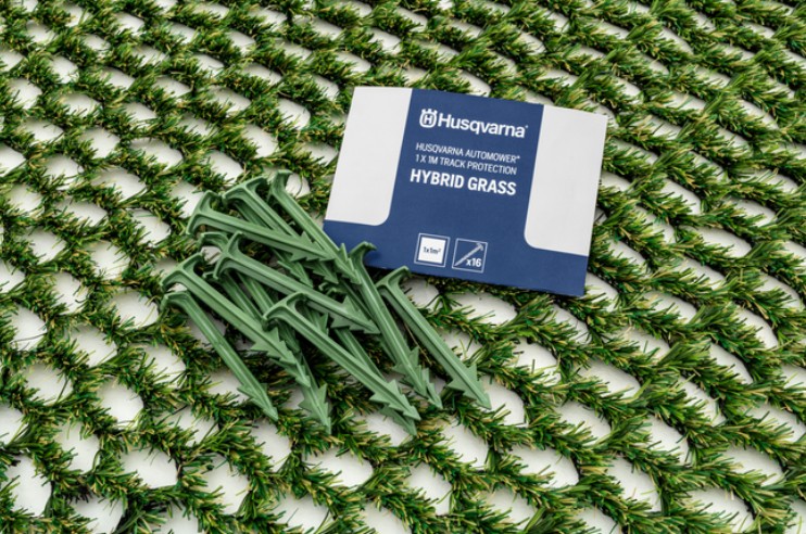 KIT GAZON HYBRIDE 1X1 METER HYBRID GRASS INCLUDING 16 GREEN STAKES HUSQVARNA HUSQVARNA KIT GAZON HYBRIDE origine HUSQVARNA -DISPO