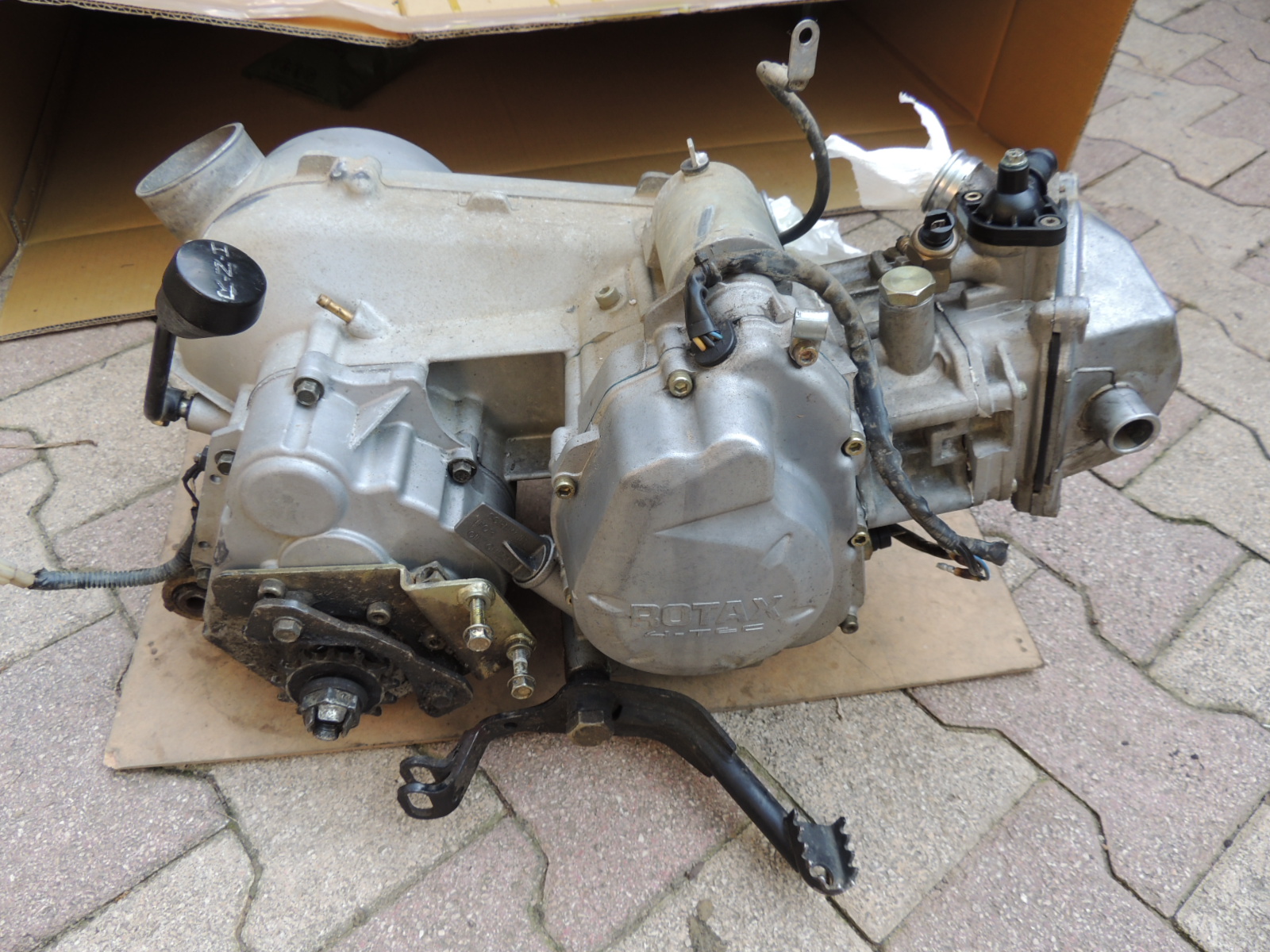 MOTEUR OCCASION RALLY 200 BON ETAT