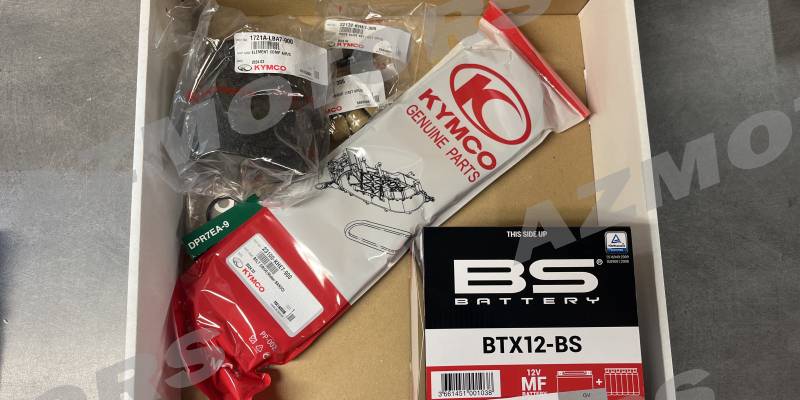 SET ENTRETIEN + BATTERIE (BTX12-BS)  KXR/MAXXER/MXU 250/300 KYMCO SET ENTRETIEN + BATTERIE (BTX12-BS) KXR/MAXXER/MXU 250/300 origine KYMCO -DISPO