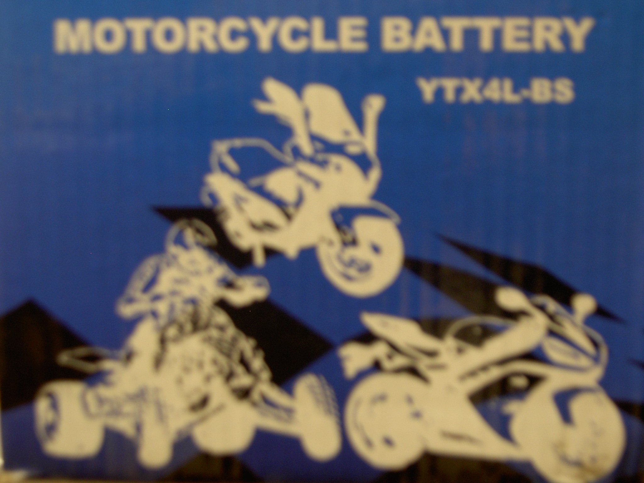 BATTERIES SANS ENTRETIEN AVEC PACK ACIDE Batteries sans entretien origine AZMOTORS 