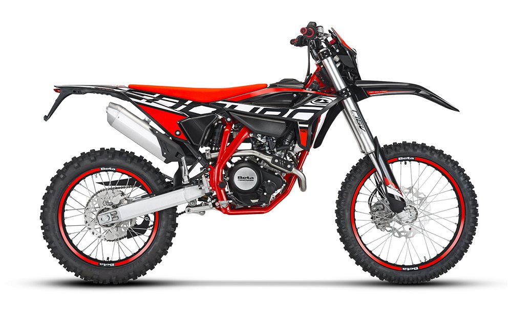 MOTO Beta RR 125 LC 4T ENDURO - NOIR

 MOTO Beta RR 125 LC 4T ENDURO - NOIR
(Immat/Plaque/Mise en Route en Supp)
 origine BETA 