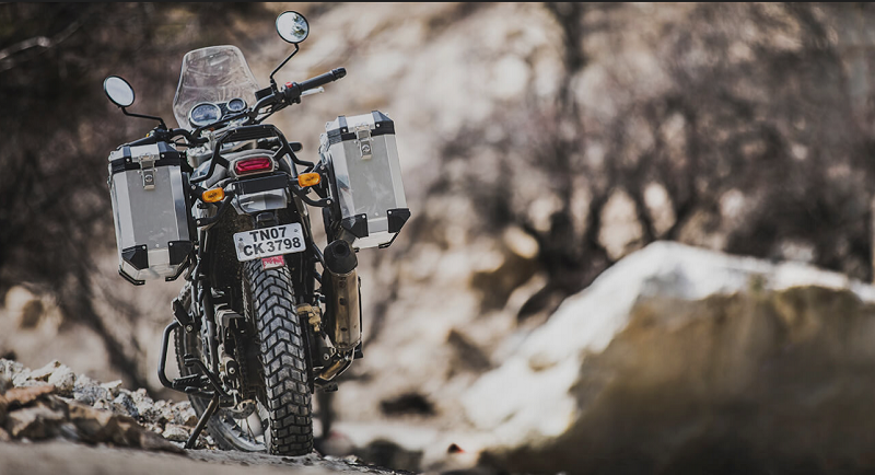 Accessoires Himalayan origine Royal Enfield Avec ses accessoires, 
VALISES,SELLE CONFORT,EMBOUTS DE
GUIDON....
votre Himalayan est prête à partir à l`aventure
 origine ROYAL ENFIELD 