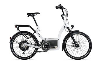 Velo KLEVER Modèle B Confort (Silver) 360Wh/30-70km Velo Electrique KLEVER Modèle B Confort (Silver) 360Wh/30-70km
Alliance de confort & puissance
Moteur 350W limité à 250 pour + de puissance Suspensions avant & arrière Freins à disques hydrauliques (180mm)Cadre robuste surbaissé pour un enjambement facile.Position de conduite confortable & centre de gravité bas origine KLEVER 