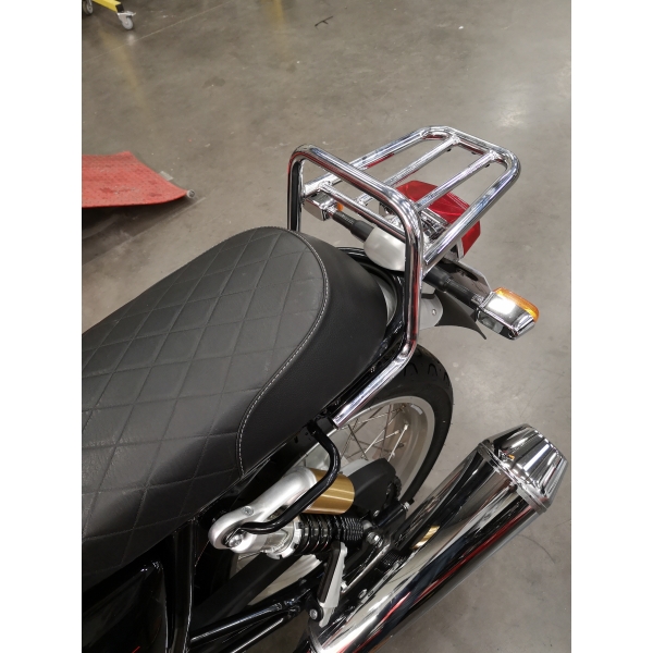 PORTE PAQUETS 650 TWINS CHROME (Royal Enflied) PORTE PAQUETS 650 TWINS CHROME Interceptor et Continental (Royal Enfield) origine ROYAL ENFIELD 